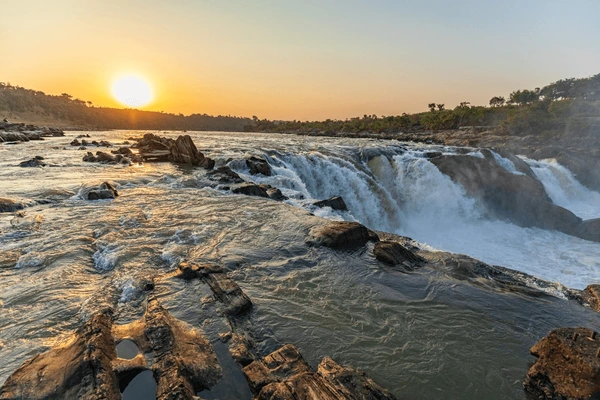 Dhuandhar Waterfall