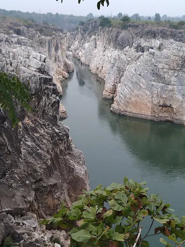 bhedaghat marble rocks